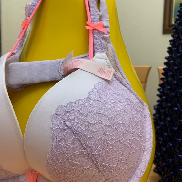 Victoria’s Secret push up - Picture 3 of 3